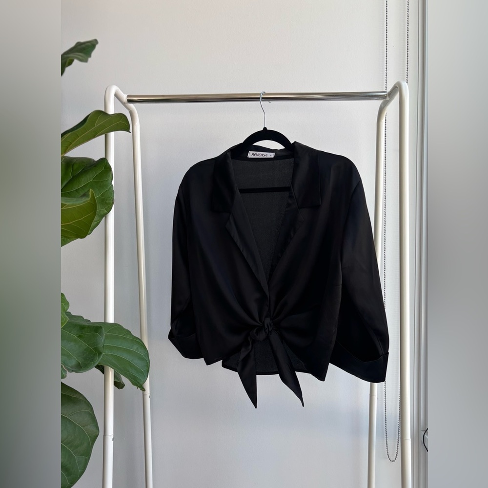 REVERSE | Black Tie-Front Button Down Satin Blouse M
